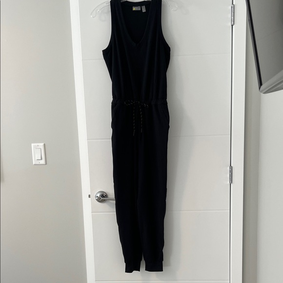 Zella Black Sleeveless Jumpsuit - Picture 1 of 6